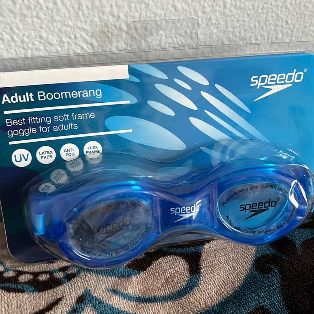 $30 Speedo Swim Goggles - Picture 4 of 4